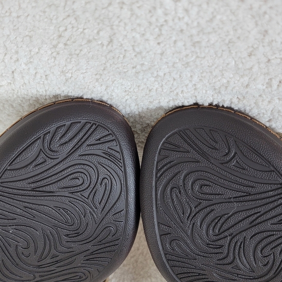 Jambu JBU Chloe Tan Peep Toe T Strap Vegan Wedge Sandal  Sz 10M NEW - Picture 14 of 14